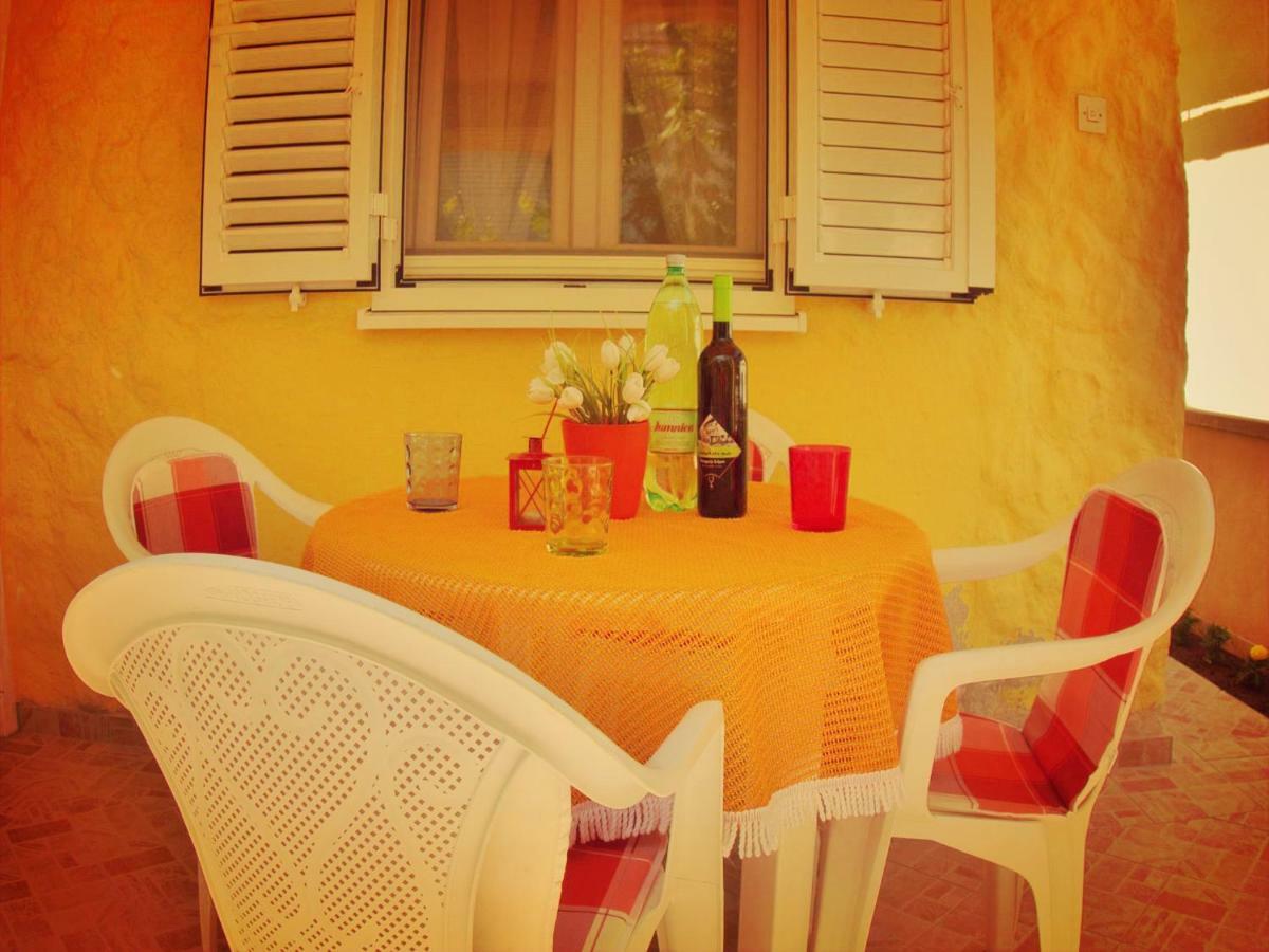 Apartmani Mersol Nin Extérieur photo